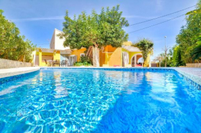 Гостиница Villa Alexandra - PlusHolidays  Кальпе